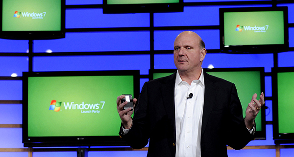 Генеральный директор Microsoft Стив Балмер на презентации Windows 7 (Нью-Йорк, 22 октября 2009 года, фото корпорации).