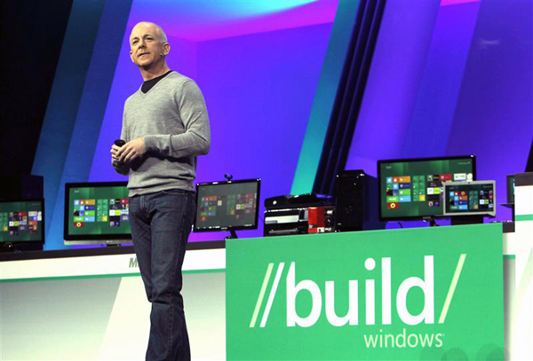 Стивен Синофски, президент подразделения Microsoft по платформам Windows (фото Рейтер).